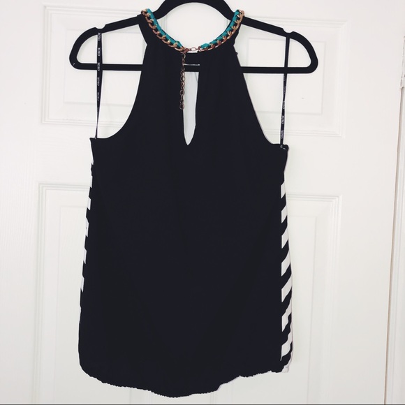 Patterned Blouse - Picture 3 of 3